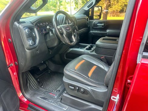 Used 2022 GMC Sierra 2500 AT4 w/ Gooseneck/5TH Wheel Package AWD/4WD image 11