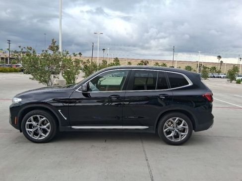 Used 2024 BMW X3 sDrive30i w/ Convenience Package RWD image 3