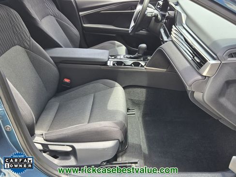 Used 2025 Toyota Camry LE FWD image 18