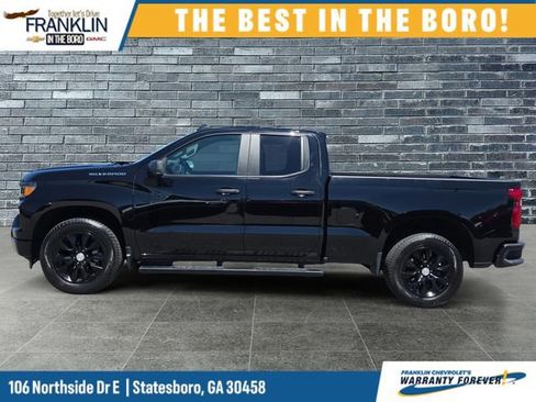 Used 2025 Chevrolet Silverado 1500 Custom RWD image 2