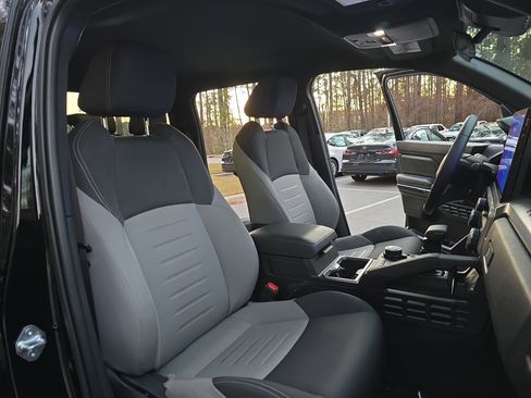 Certified 2025 Toyota Tacoma TRD Sport image 10