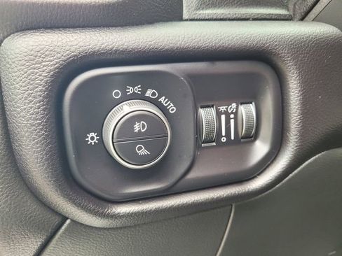 Used 2022 RAM 3500 Laramie AWD/4WD image 17