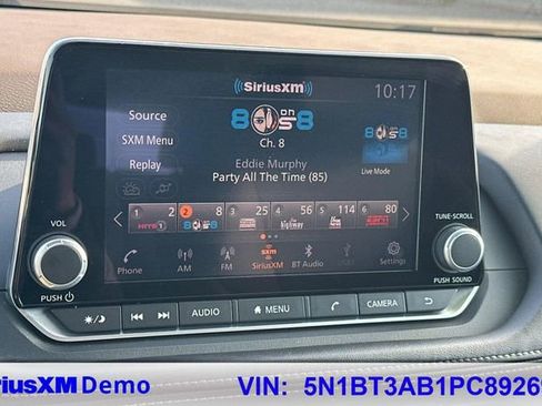 Used 2023 Nissan Rogue S image 32