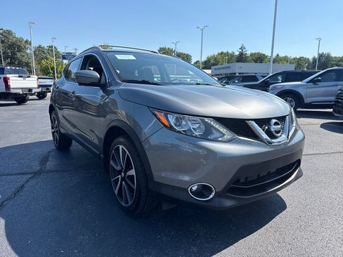 Used 2017 Nissan Rogue Sport SL AWD/4WD image 4