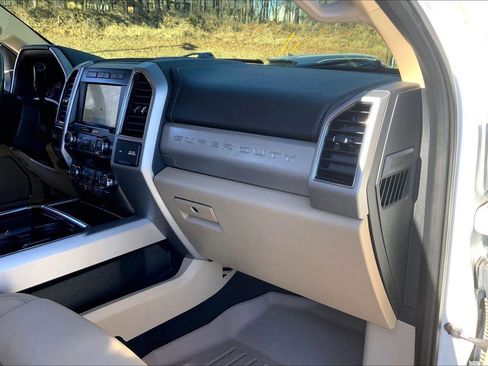 Used 2020 Ford F250 Lariat w/ Lariat Ultimate Package image 11