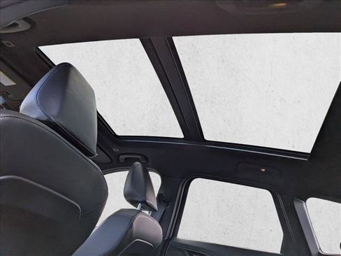 Used 2025 BMW X1 xDrive28i w/ Convenience Package image 19