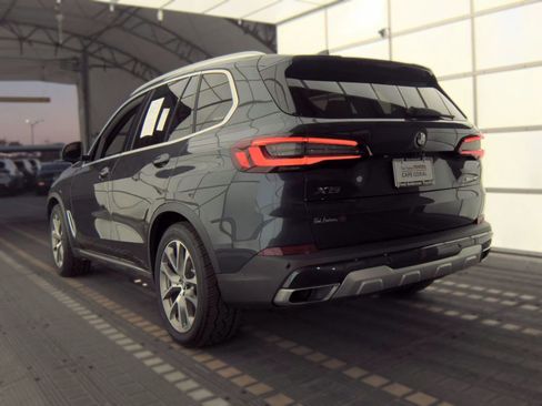 Used 2020 BMW X5 sDrive40i w/ Convenience Package RWD image 4