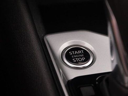 Used 2025 Nissan Altima 2.5 SV FWD image 18