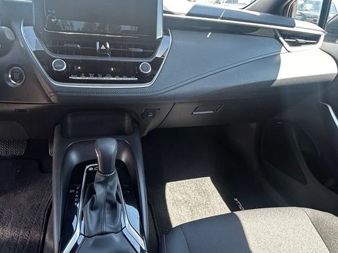 Used 2025 Toyota Corolla SE FWD image 9