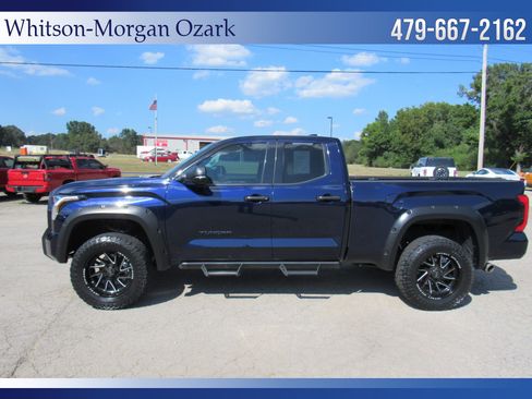 Used 2023 Toyota Tundra SR5 w/ SR5 Convenience Package AWD/4WD image 7