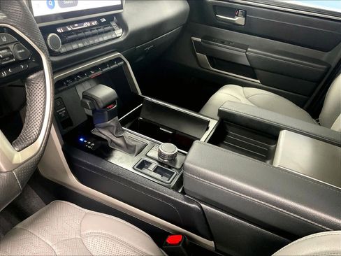 Used 2024 Toyota Sequoia SR5 image 21