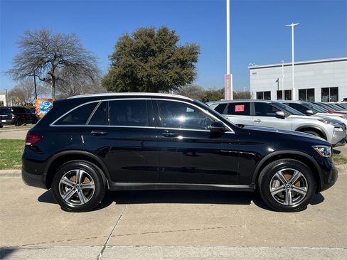 Used 2022 Mercedes-Benz GLC 300 image 3