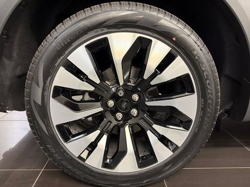 New 2026 Ford Explorer Platinum w/ LUX Leather Package AWD/4WD image 7