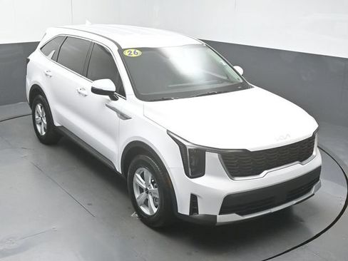 Used 2026 Kia Sorento LX FWD image 40