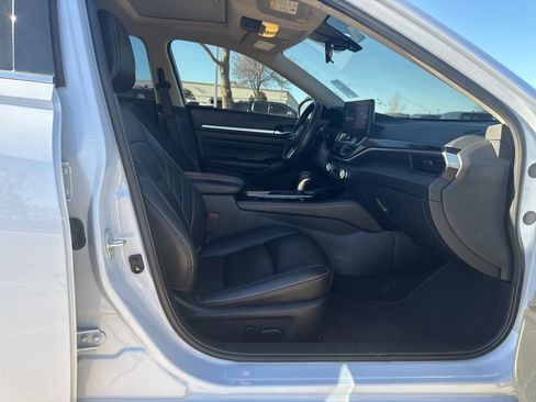 Certified 2023 Nissan Altima 2.5 SR w/ SR Premium Package image 14