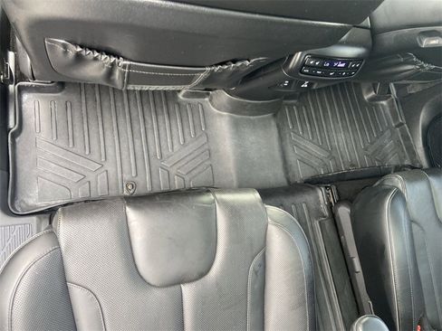 Used 2022 Hyundai Palisade Limited image 36