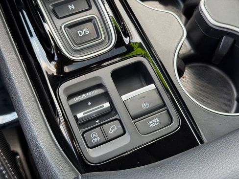 Used 2024 Honda Pilot Touring image 26