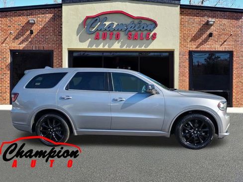 Used 2019 Dodge Durango SXT RWD image 3