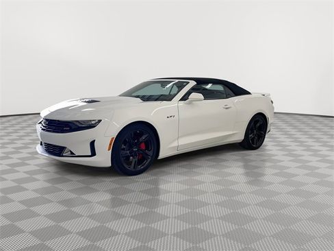 Certified 2023 Chevrolet Camaro LT w/ RS Package image 6