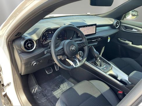 New 2025 Alfa Romeo Tonale AWD/4WD image 7