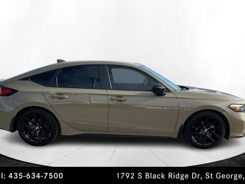 Used 2025 Honda Civic Sport image 6