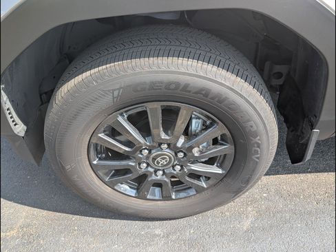 Used 2025 Toyota Land Cruiser 1958 image 9