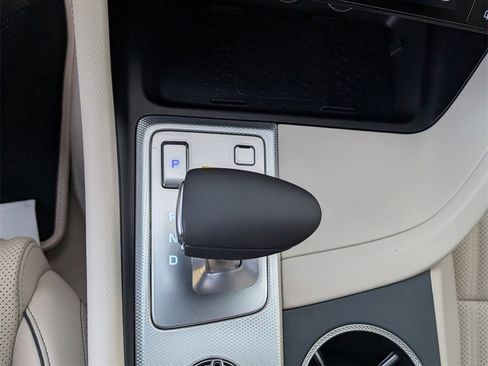 New 2026 Genesis G70 2.5T Prestige image 18