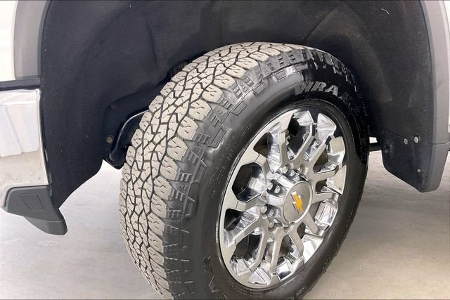Certified 2024 Chevrolet Silverado 3500 LTZ w/ LTZ Plus Package AWD/4WD image 33