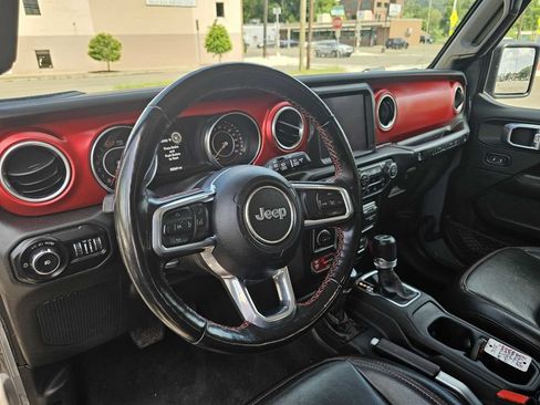 Used 2021 Jeep Wrangler Unlimited Rubicon w/ Uconnect 4C Nav & Sound Group AWD/4WD image 9