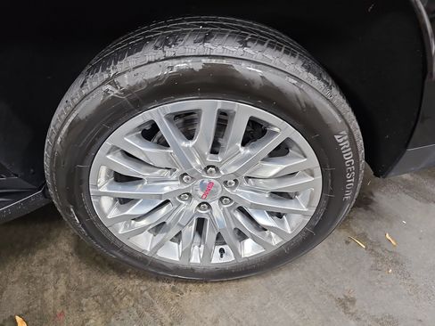 Used 2024 GMC Yukon Denali w/ Advanced Technology Package image 35