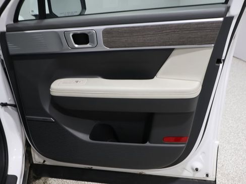 Used 2024 Hyundai Santa Fe Limited image 23