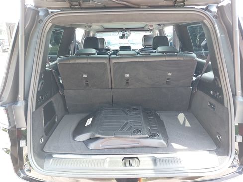 Used 2023 Jeep Grand Wagoneer Series II w/ Flexible Seating Group AWD/4WD image 14