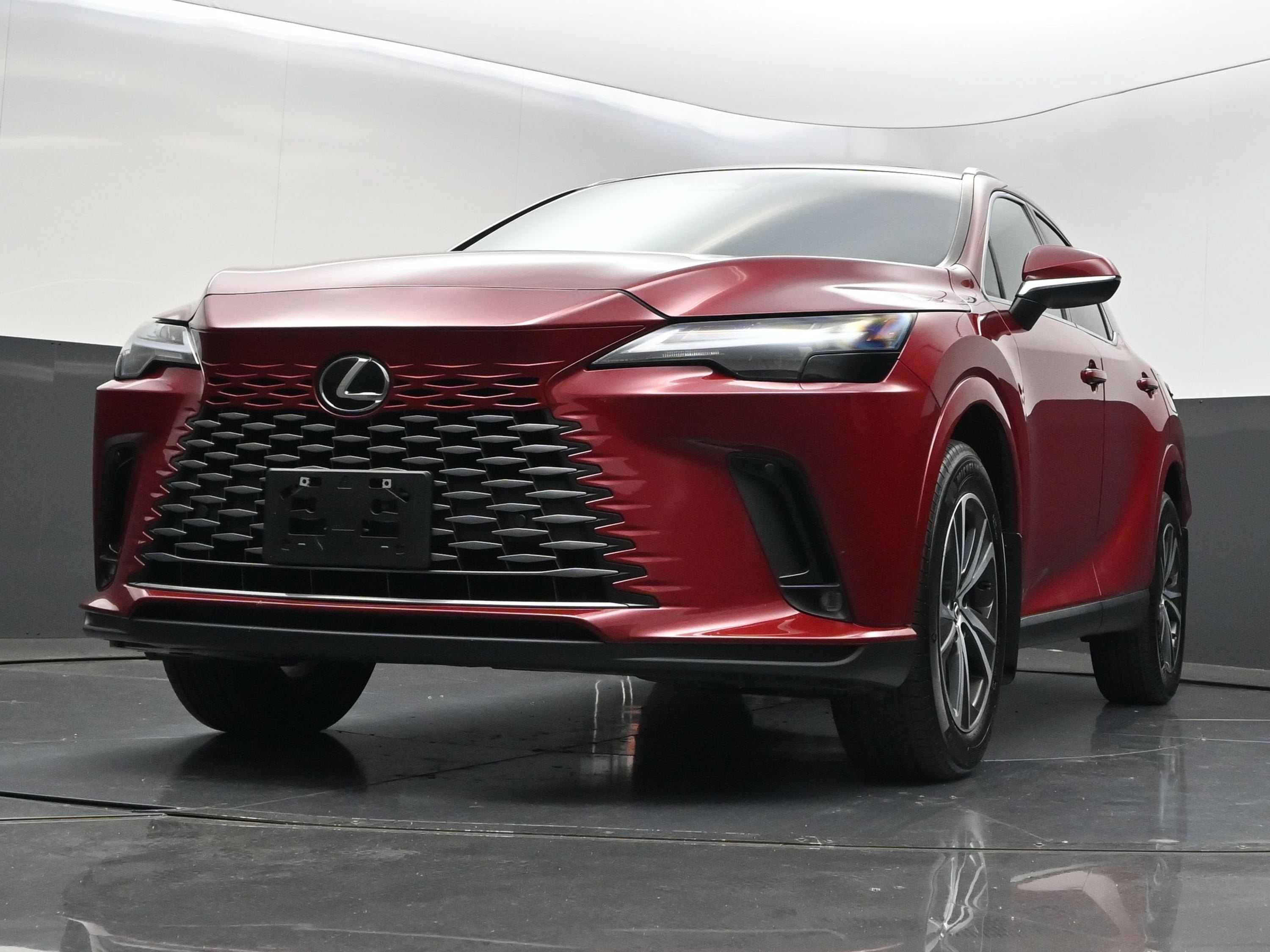 Used 2023 Lexus RX 350h w/ Accessory Package (2T) AWD/4WD image 43