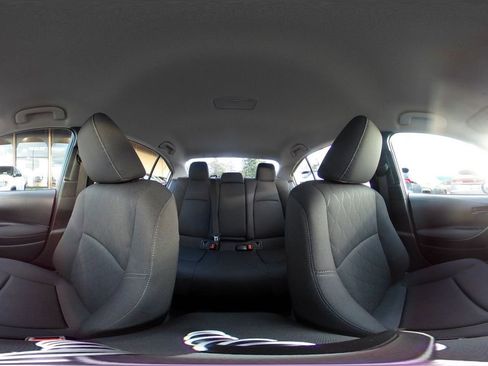 Used 2025 Toyota Corolla LE image 42