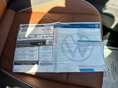 Certified 2025 Volkswagen Tiguan SEL R-Line AWD/4WD image 45
