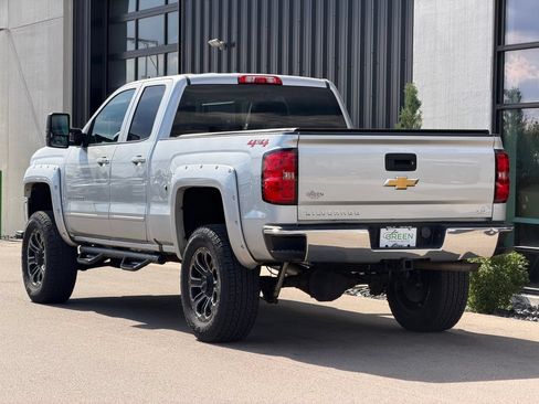 Used 2019 Chevrolet Silverado 1500 LT AWD/4WD image 3