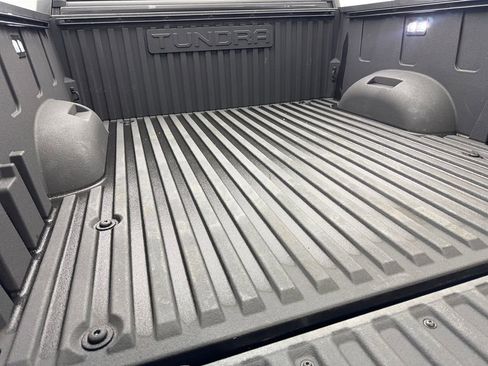 Used 2025 Toyota Tundra SR5 w/ SR5 Premium Package AWD/4WD image 81