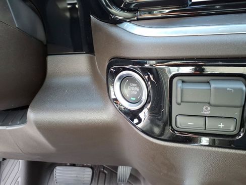 New 2026 GMC Sierra 1500 SLT w/ SLT Premium Plus Package AWD/4WD image 12