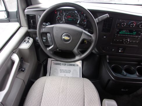 Used 2016 Chevrolet Express 3500 LT w/ LT Preferred Equipment Group image 22