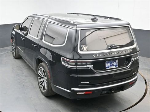 Used 2022 Jeep Grand Wagoneer Series III image 27