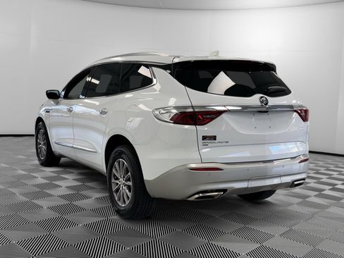 Used 2024 Buick Enclave Premium image 6