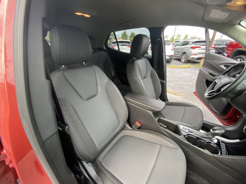 Used 2024 Buick Encore GX Preferred AWD/4WD image 28