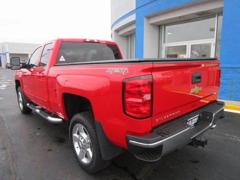 Used 2017 Chevrolet Silverado 2500 LT w/ LT Convenience Package image 3