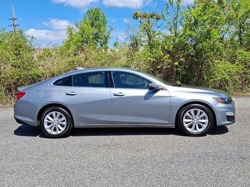 Used 2024 Chevrolet Malibu LT FWD image 7