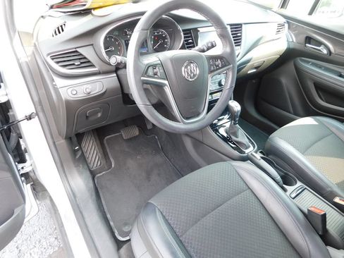 Used 2022 Buick Encore Preferred w/ Safety Package AWD/4WD image 14