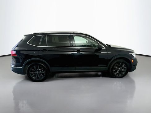 Used 2022 Volkswagen Tiguan SE FWD image 8