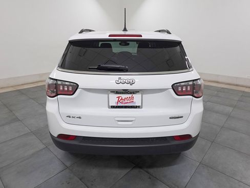 Used 2022 Jeep Compass Latitude image 4