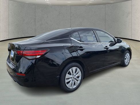 Used 2024 Nissan Sentra S image 5