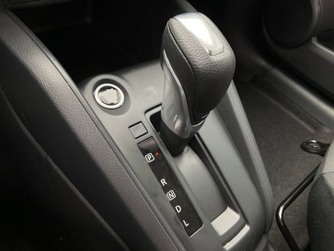 New 2025 Nissan Kicks Play S image 30