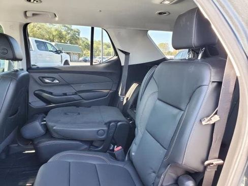 Used 2020 Chevrolet Traverse LT w/ Driver Confidence II Package image 10